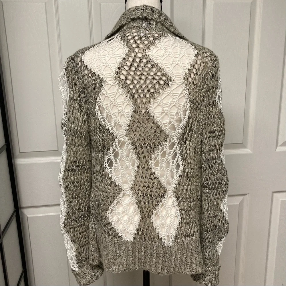 NWT Poof Dark Oatmeal/Ecru open crochet shrug / cardigan sweater, size MEDIUM - Picture 4 of 11